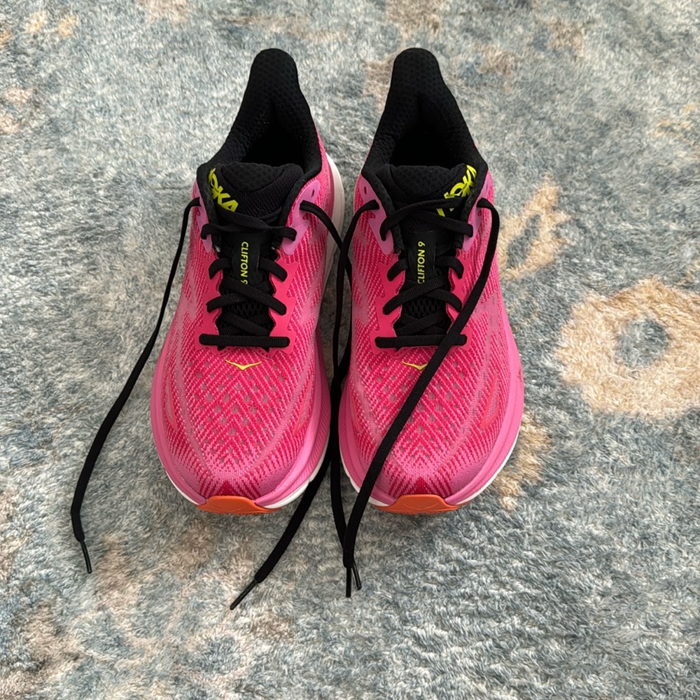 Hoka Clifton 9
